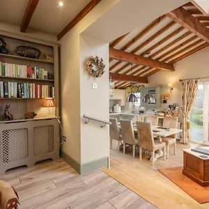 https://unique-retreats.yorkshirehotels.net